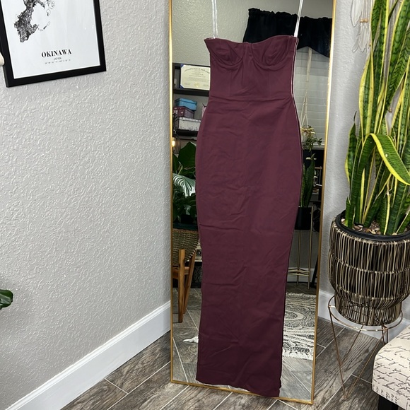 House of CB 'Lucia' Grape Starpless Corset Maxi Dress NWOT - Picture 5 of 8